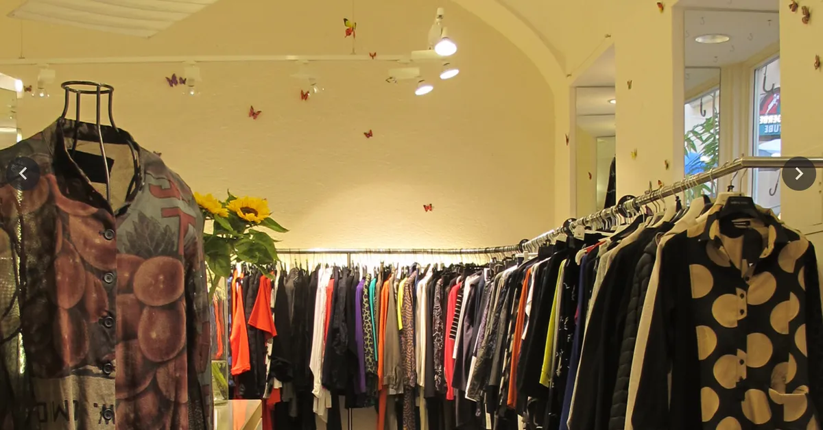 Innenansicht Boutique Mariol Wien – internationale Designerlabels und persönliche Stilberatung im Sünnhof